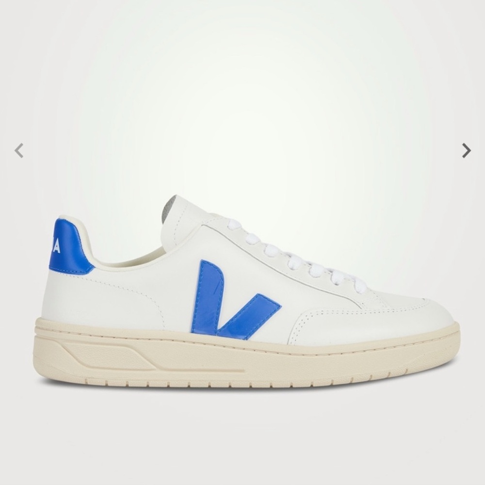 Veja - V-10 Leather Sneakers - Picture 3 of 8
